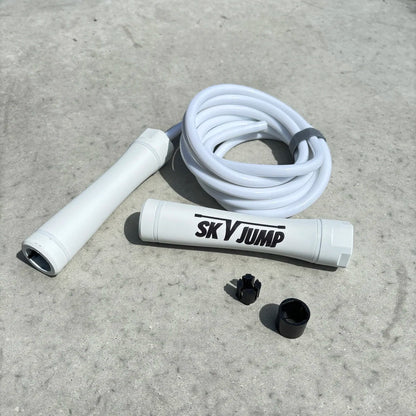 Corde à sauter lestée White Force 500g, robuste et maniable Skyjump