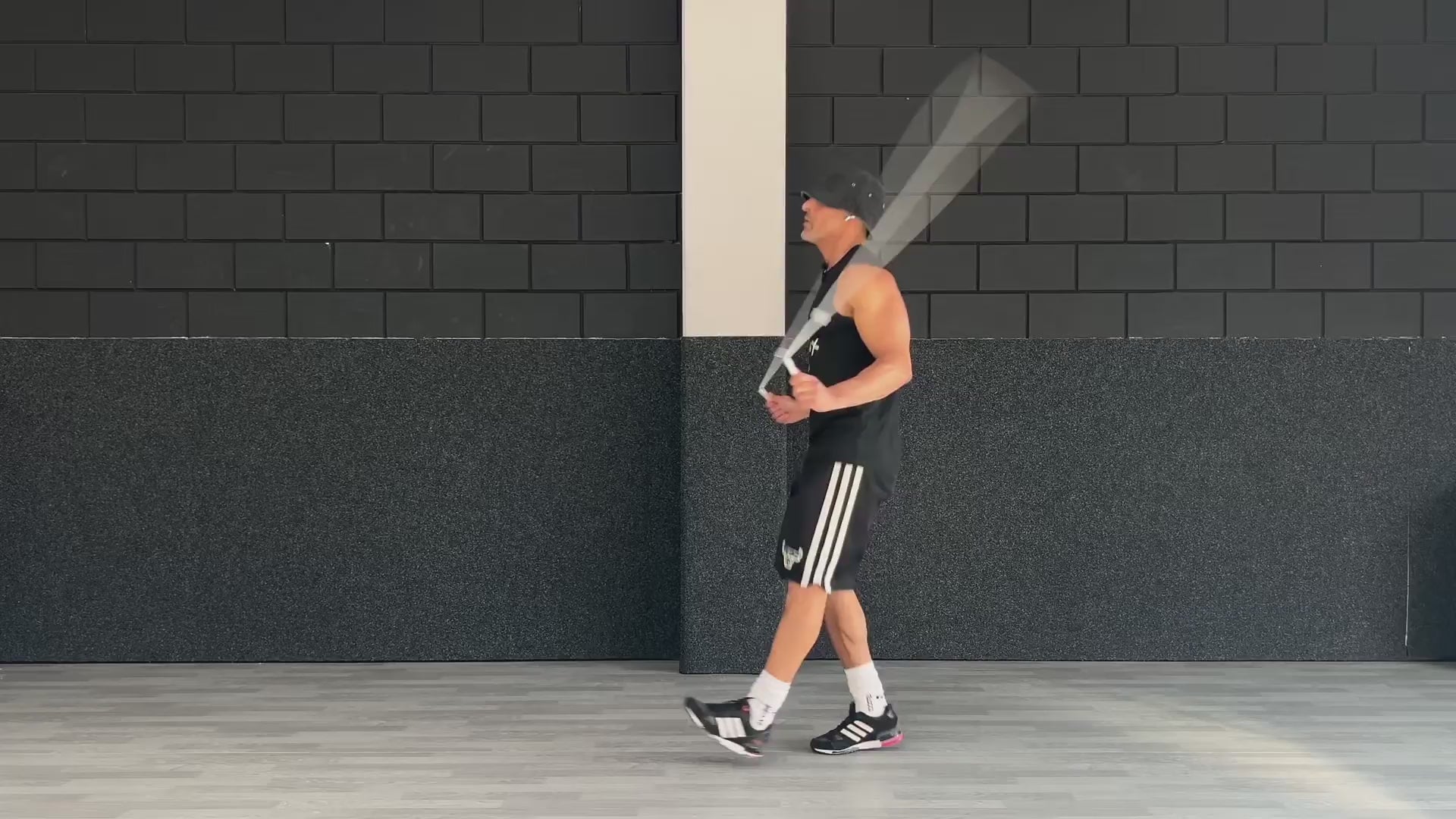 Charger la vidéo : Vidéo d’entraînement à la corde à sauter SkyJump